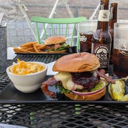 Rooster's Waterfront Restaurant - Lumber Snack