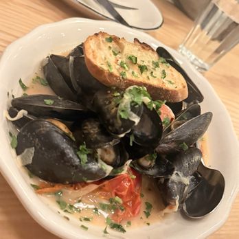 Bar 'Cino Westwood - Mussels - Italian Near Me - Westwood, Massachusetts Bar 'Cino Westwood - Mussels - Italian Near Me - Westwood, Massachusetts