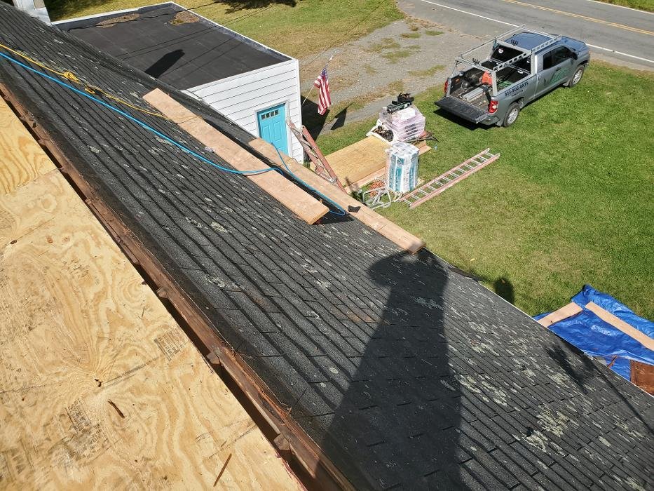 Slide of Monarque Roofing & Waterproofing