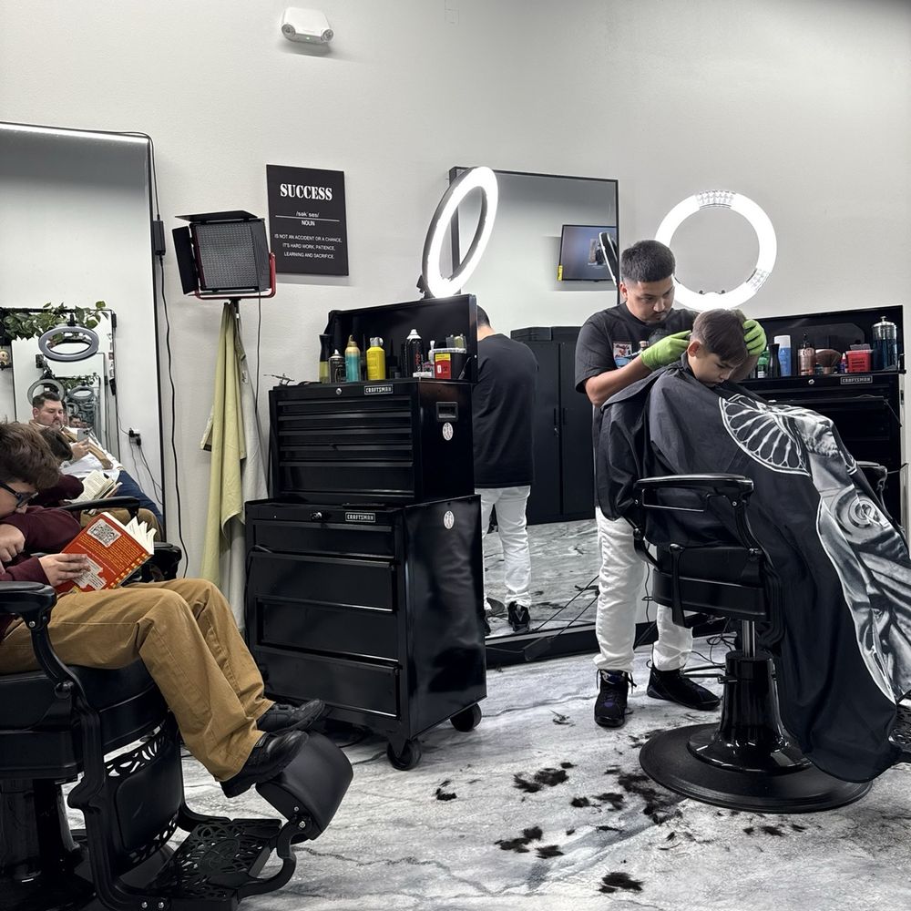 Smooth Razors Barbershop - Kids chillin in the shop - Barbers Near Me - Allen, Texas Smooth Razors Barbershop - Kids chillin in the shop - Barbers Near Me - Allen, Texas