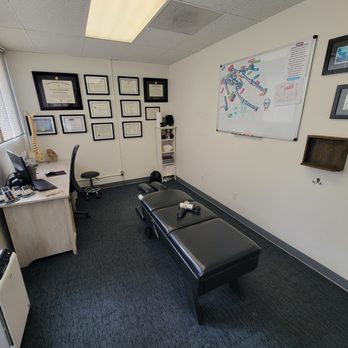 Peninsula Chiropractic Group - Chiropractors Near Me - San Diego, California