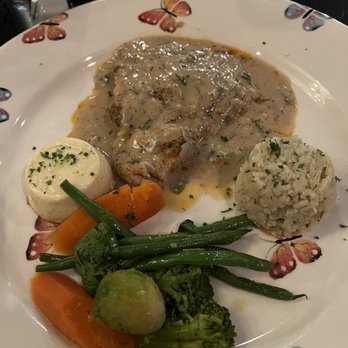 Escargot Bistro - French Near Me - Oakland Park, Florida