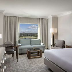 Waldorf Astoria Orlando - Guest room