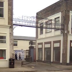 Spode - Spode Works in Stoke-on-Trent is still manufacturing pottery.