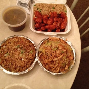 Fortune Garden Chinese Restaurant - hot n sour soup, gen tso chicken, lowmein, chicken pad thai (clockwise)$30 - Chinese Near Me - Youngstown, Ohio