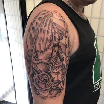 Tattoo Hawaii - My first tattoo by Roman - Tattoo Near Me - Honolulu, Hawaii Tattoo Hawaii - My first tattoo by Roman - Tattoo Near Me - Honolulu, Hawaii