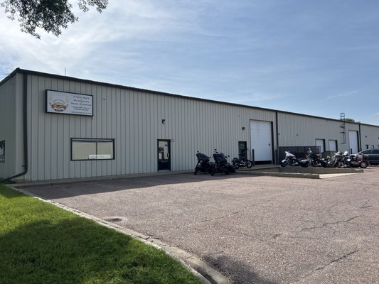Pico's Garage by null