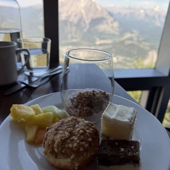 Northern Lights Alpine Kitchen - Buffets Near Me - Banff, Alberta Northern Lights Alpine Kitchen - Buffets Near Me - Banff, Alberta