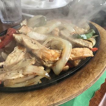 Jeremiah's - Chicken fajitas - American Near Me - Mount Dora, Florida Jeremiah's - Chicken fajitas - American Near Me - Mount Dora, Florida