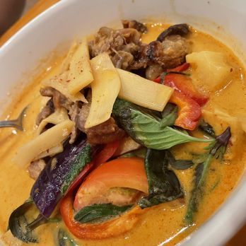 Thai Pastry & Restaurant - 126. Roast Duck Curry - Thai Near Me - Chicago, Illinois