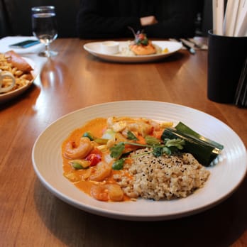 JOEY Eaton Centre - Panang curry with brown rice - Canadian (New) Near Me - Toronto, Ontario JOEY Eaton Centre - Panang curry with brown rice - Canadian (New) Near Me - Toronto, Ontario