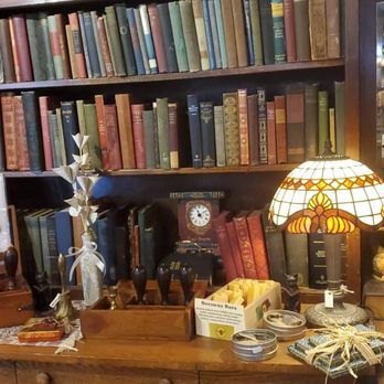 A Long Story Short - Bookstores Near Me - Pigeon Forge, Tennessee A Long Story Short - Bookstores Near Me - Pigeon Forge, Tennessee