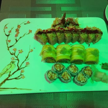 Sweet Mango - Amazing rolls and amazing artwork with different sauces - Japanese Near Me - Southington, Connecticut