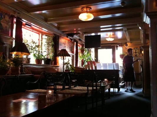 McMenamins Rams Head by null