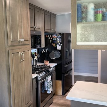 Hardwood Construction - New cabinets and pantry - General Contractors Near Me - Laguna Beach, California