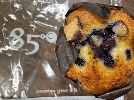 85°C Bakery Cafe - Corona by null