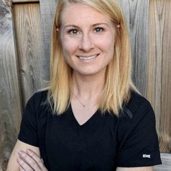 Performance Physical Therapy - Meet Dr. Lindsey Barnhart!