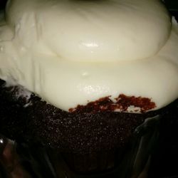 NoRa Cupcake Truck - Irish car bomb...dry, no real flavor.
