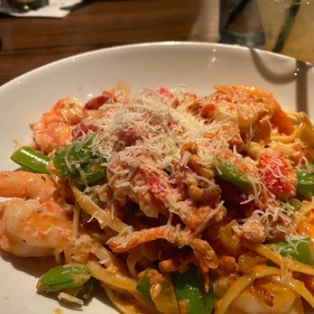 Burtons Grill & Bar - Lobster Shrimp Pasta - New American Near Me - Mount Pleasant, South Carolina