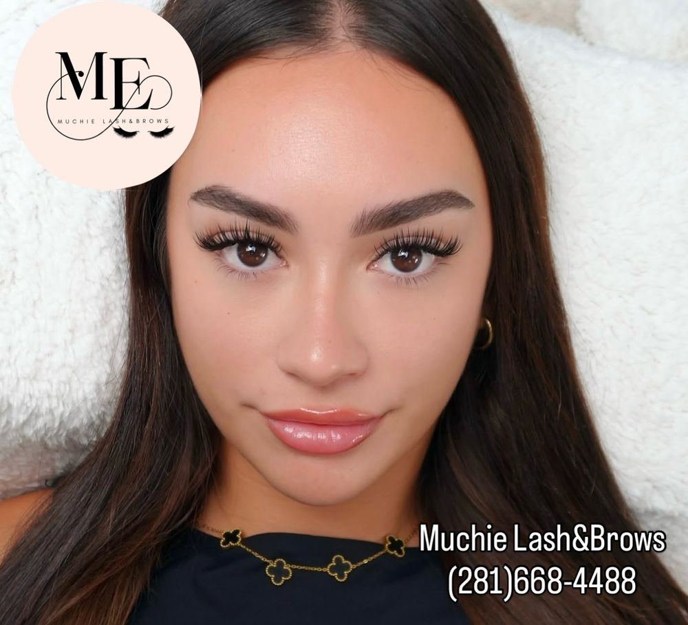 Muchie Lash & Brows Logo