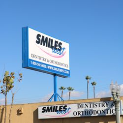 Smiles West Dental & Orthodontics - Lawndale - The iconic Smiles West sign.