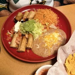 Los Dos Amigos Hacienda - TAQUITOS RANCHEROS