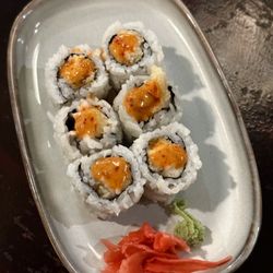 Sake Japanese Restaurant - Spicy pickerel roll