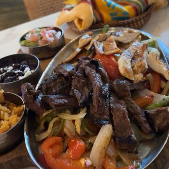 Casa Tulum - Mixed fajitas - New Mexican Cuisine Near Me - Chicago, Illinois Casa Tulum - Mixed fajitas - New Mexican Cuisine Near Me - Chicago, Illinois