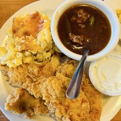 Josey's Chuck Wagon - Chicken tenders with Mac and soup   Ig @yumthatgreenville