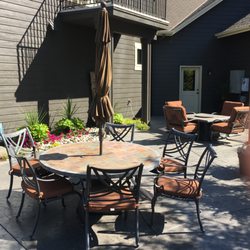 Peak View Haus - Outdoor dining and fire pit on the patio
