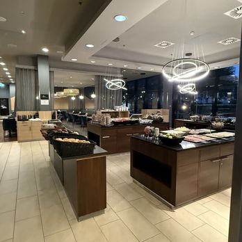 Residence Inn - Breakfast buffet - Hotels Near Me - Munich, BY