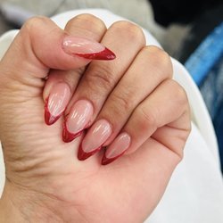 Sara's Wax & Beauty Bar