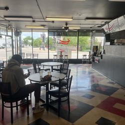 Craving Gyros - Cool  diner vibe