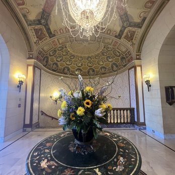 The Broadmoor - Resorts Near Me - Colorado Springs, Colorado The Broadmoor - Resorts Near Me - Colorado Springs, Colorado