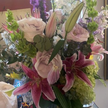 Fleurs De Vedra - Florists Near Me
