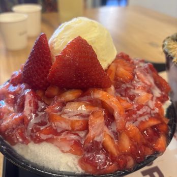 Sulbing Cafe - Strawberry bingsu - Cafes Near Me - Mountain View, California Sulbing Cafe - Strawberry bingsu - Cafes Near Me - Mountain View, California