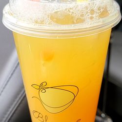 Blossom Juicy Bar - Fresh Pineapple tea with mango popping boba