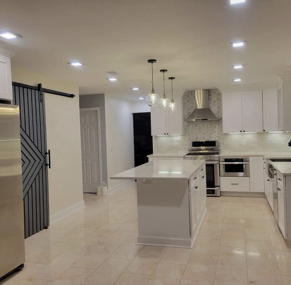 Slide of Leon Home Improvement