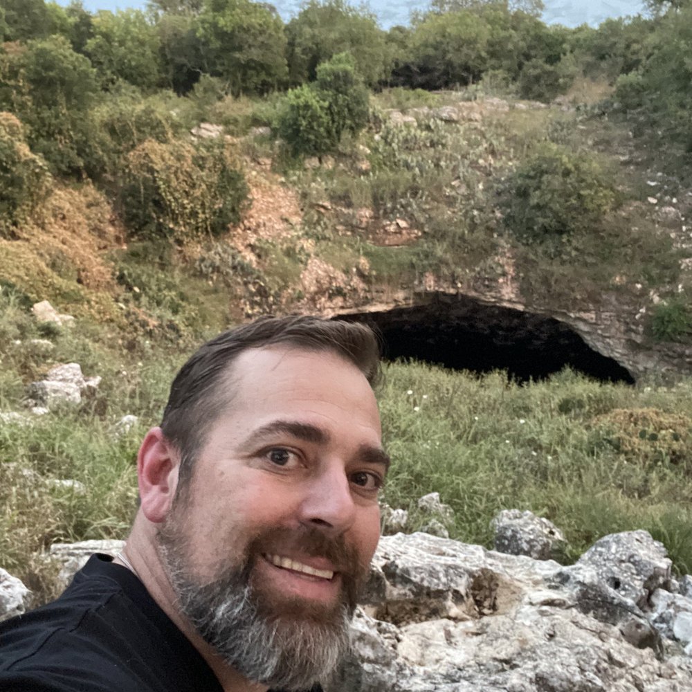 Bracken Bat Cave - Me getting ready for the show - Local Flavor Near Me - Garden Ridge, Texas Bracken Bat Cave - Me getting ready for the show - Local Flavor Near Me - Garden Ridge, Texas