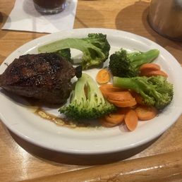 6 oz sirloin Medium veggies