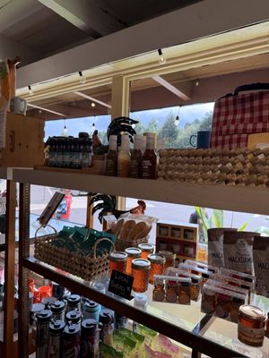 Kōkeʻe Lodge by null