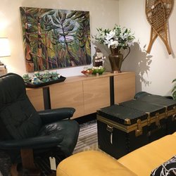 Consignment Canada - A unique mix of vintage, new, and antique furniture