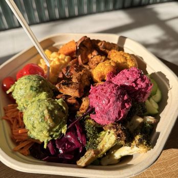 Olia - Create your own bowl - Salad Near Me - New York, New York Olia - Create your own bowl - Salad Near Me - New York, New York