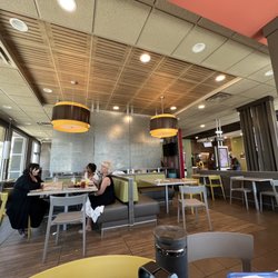 McDonald's - Dining area