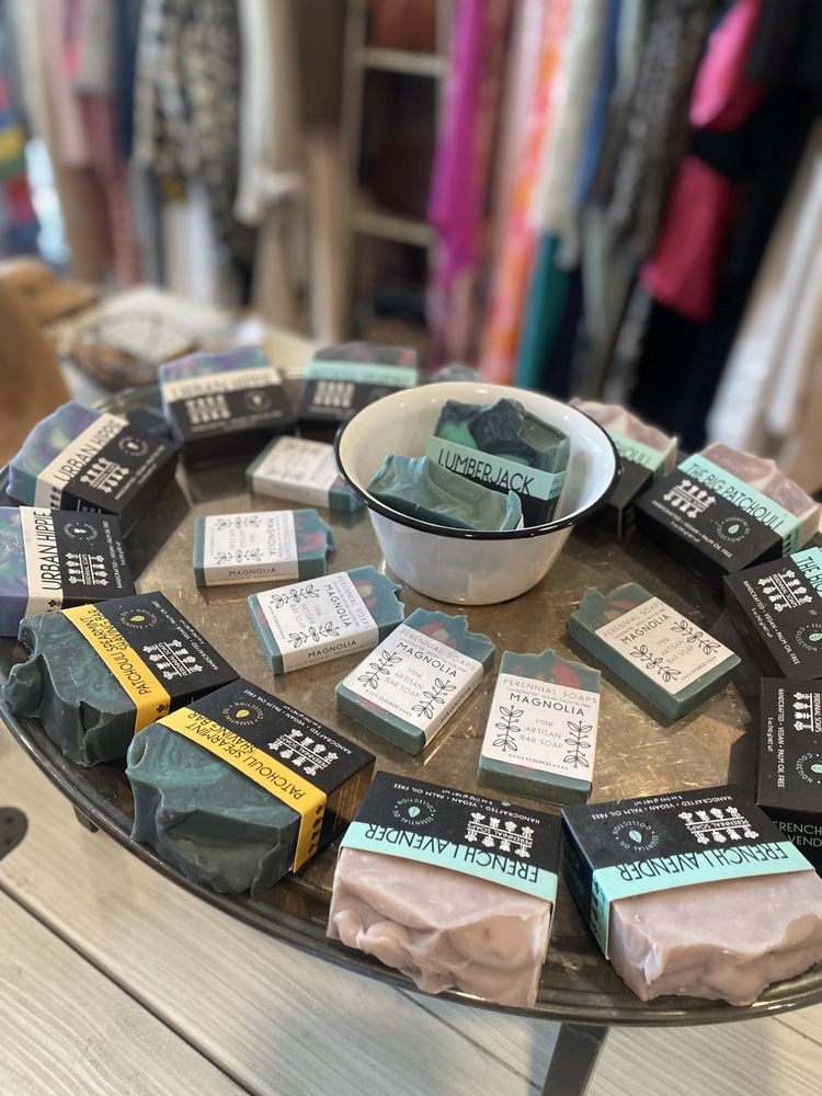 TREASURES OF THE VALLEY Updated September 2024 11 Photos 2748 W