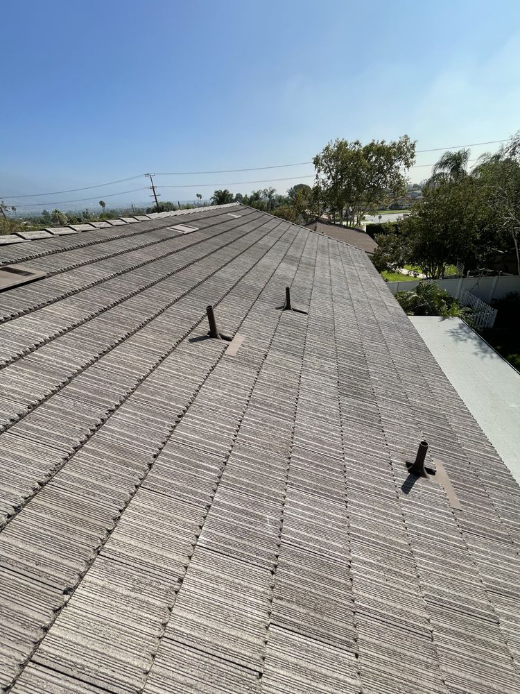 Slide of Roof Pros Rancho