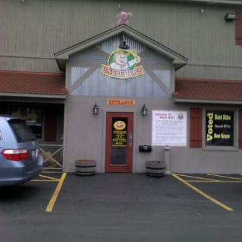 Uncle Bub's - Restaurant as seen from the parking lot during the Christmas season. See the cute pig with the Christmas hat? - Barbeque Near Me - Westmont, Illinois Uncle Bub's - Restaurant as seen from the parking lot during the Christmas season. See the cute pig with the Christmas hat? - Barbeque Near Me - Westmont, Illinois