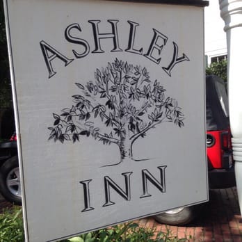 The Ashley Inn - Bed & Breakfast Near Me - Edgartown, Massachusetts