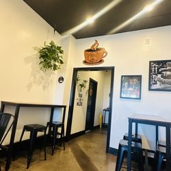 Jesse's Grind Coffee Bar - The interior