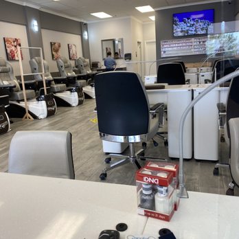 Elite Nails & Spa - Nail Salons Near Me - Oxnard, California